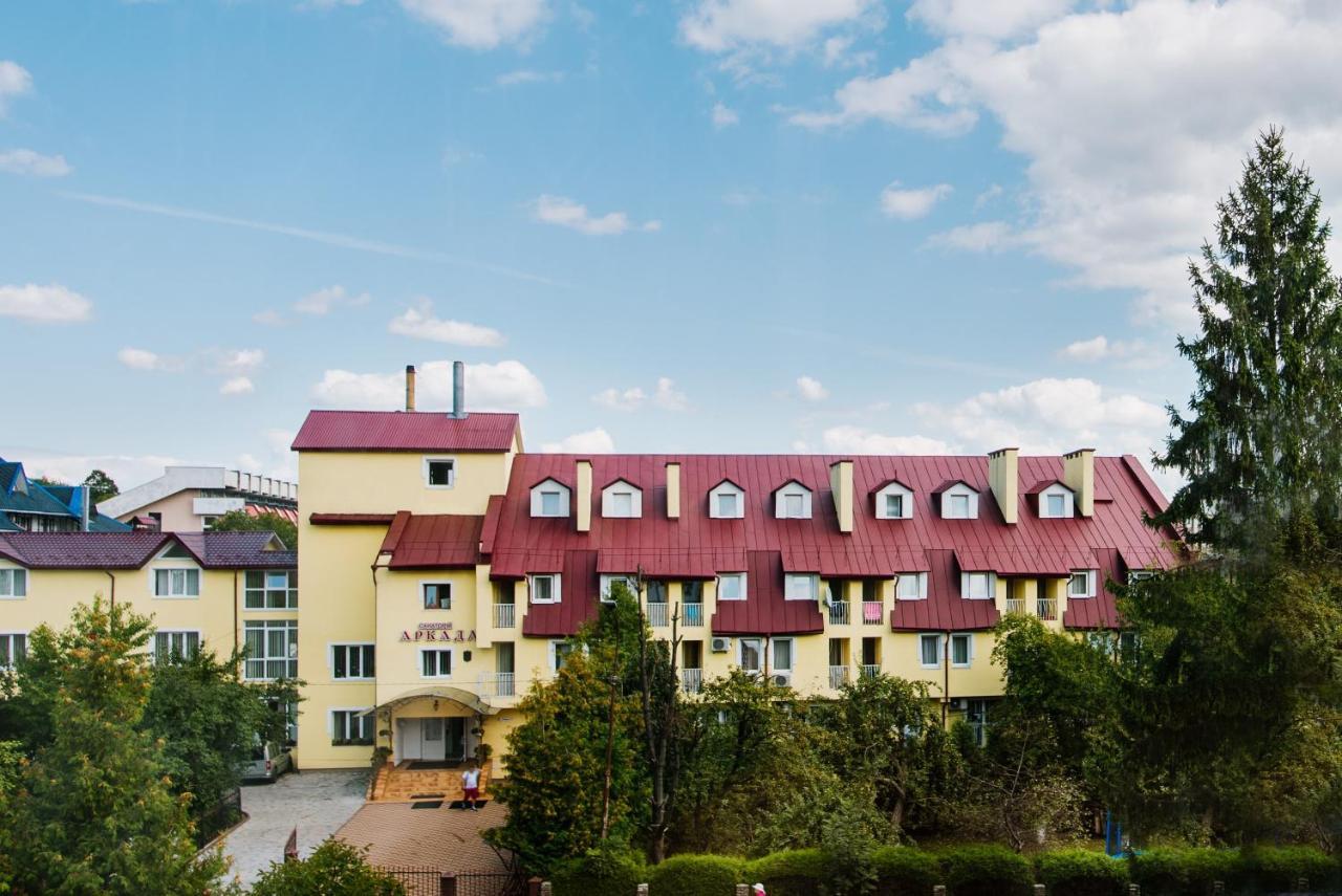 Arkada Sanatorium Hotell Truskavets Eksteriør bilde